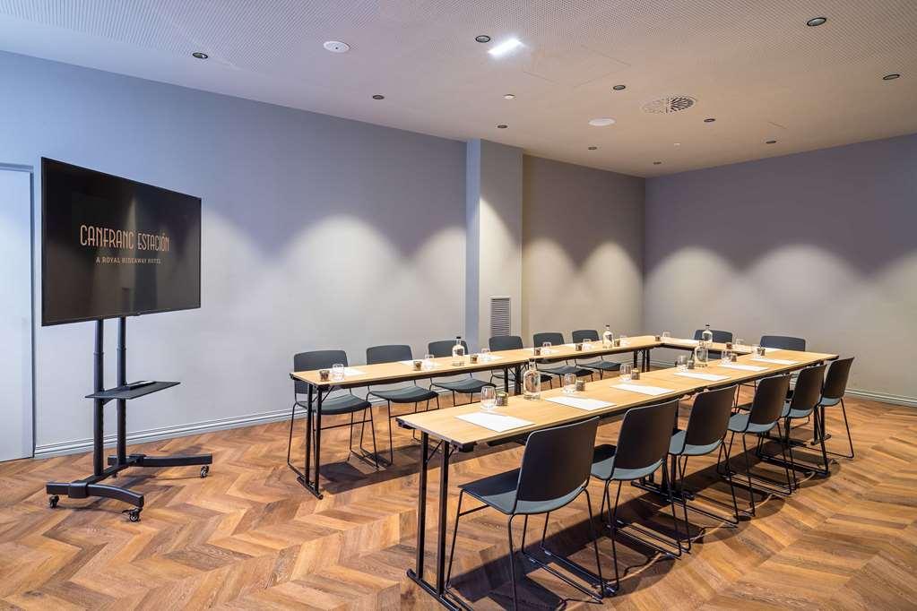 Canfranc Estacion Huesca Létesítmények fotó